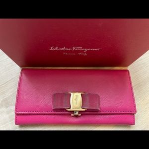 Salvatore Ferragamo Vara Bow Wallet